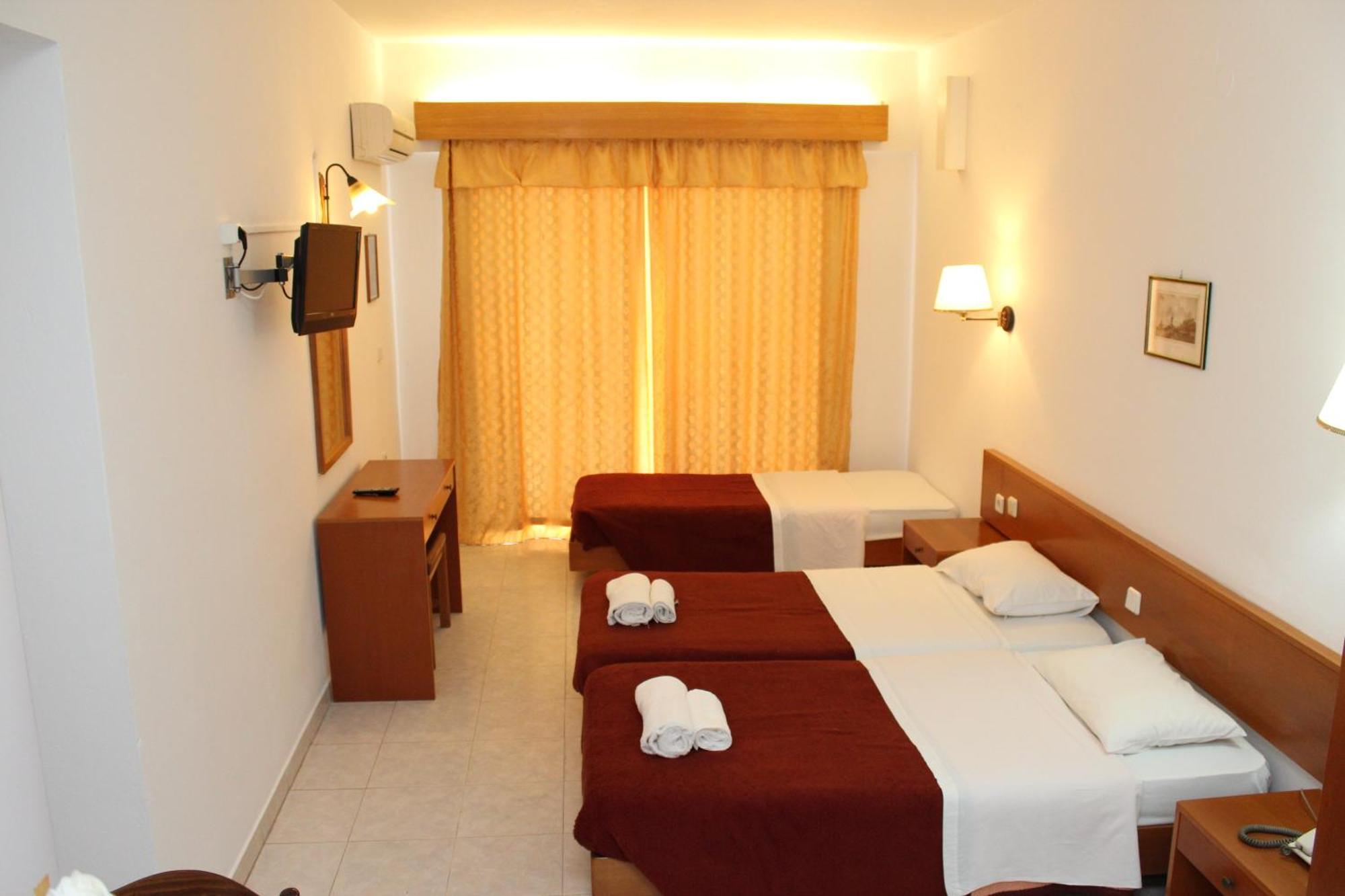 فاليراكي Elarin Studios & Apartments المظهر الخارجي الصورة